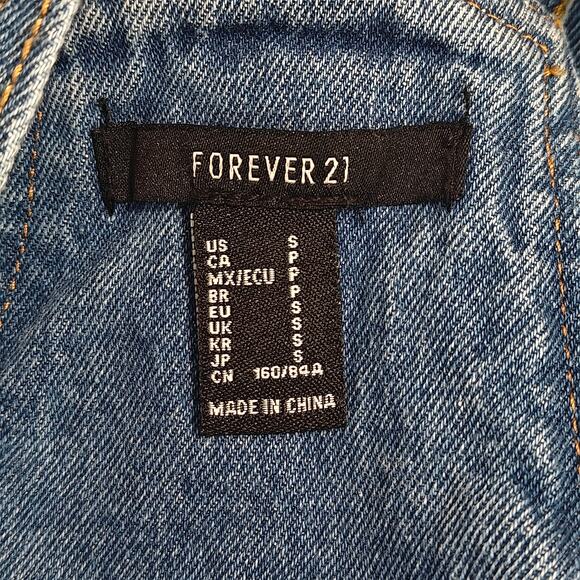 Forever 21 Denim Overalls Dress Junior’s Size Small Front Pockets Blue - Picture 2 of 4